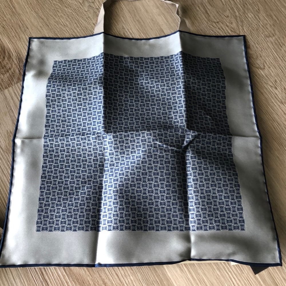 Brioni Hankerchief